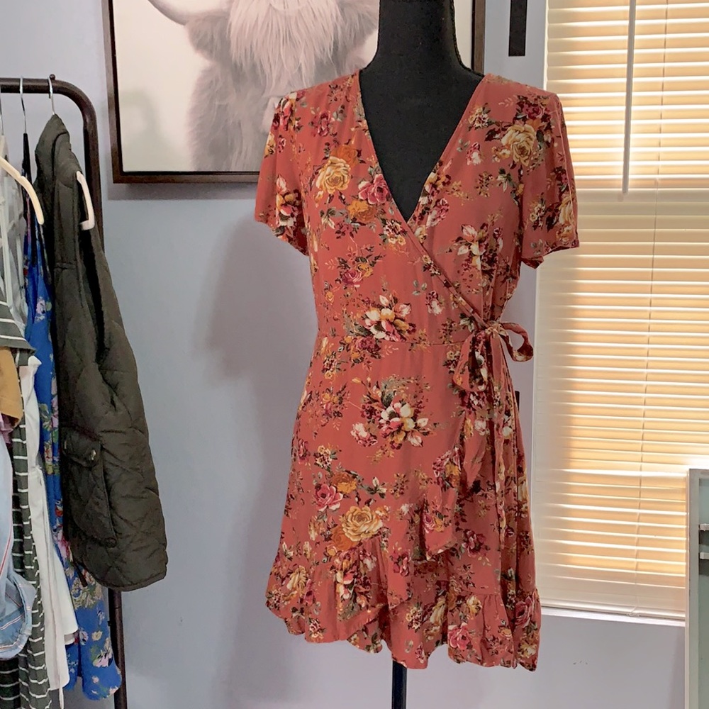 LIKE NEW! Xhilaration floral dress!